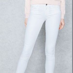 Mango uptown regular waist  skinny jeans white size 2